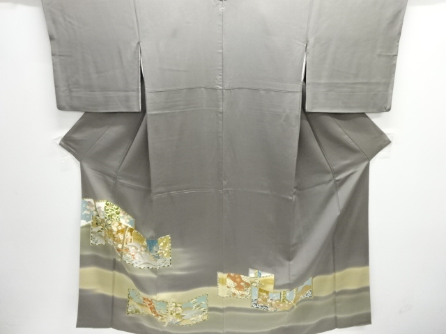 誰袖屏風模様刺繍一つ紋色留袖